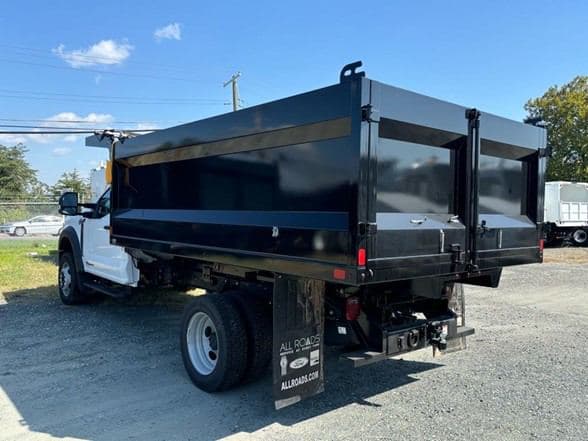 2024 Ford F550 image 5