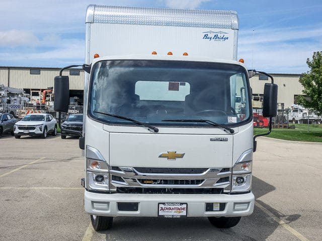 2025 Chevrolet 4500 HG LCF Gas Work Truck 176" Wheelbase Cab Chassis image 8
