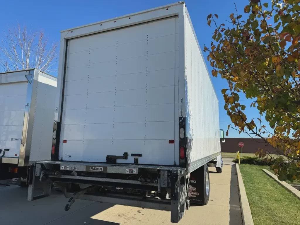 Used 2022 FREIGHTLINER Box Truck - Straight Truck, Moving Van, Expeditor-Hotshot BUSINESS CLASS M2 106 For Sale image 4