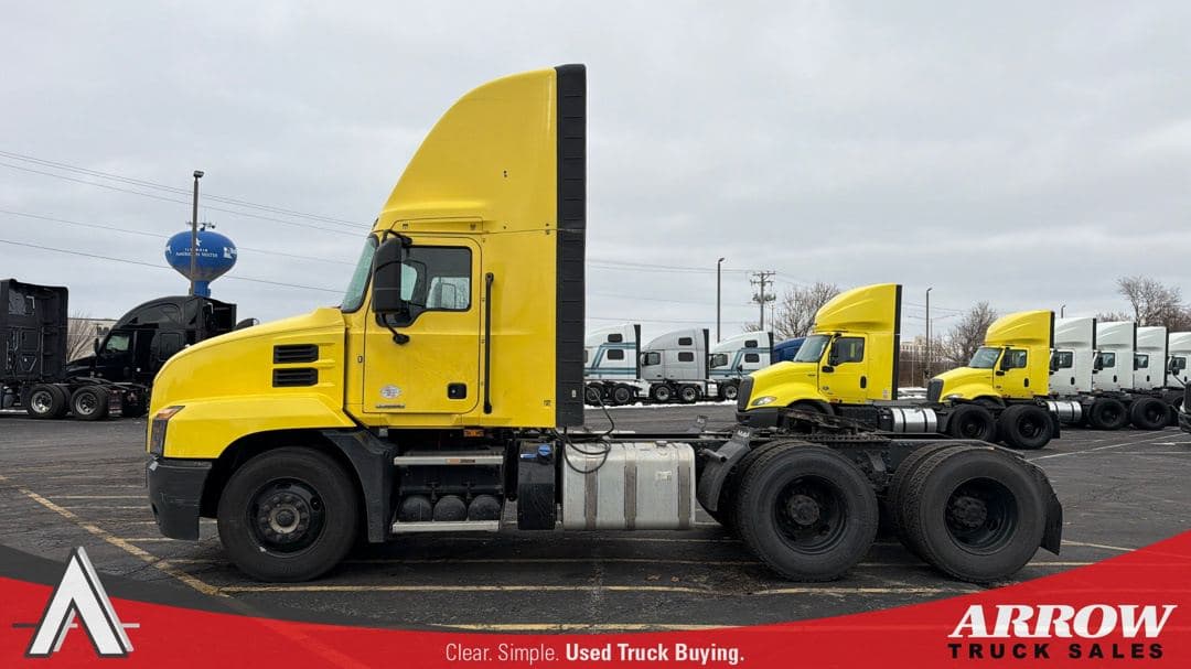 2022 Mack AN64T image 4