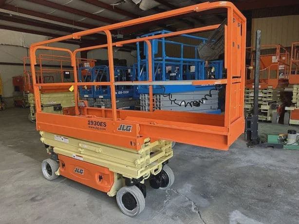 2016 JLG 1930ES image 6