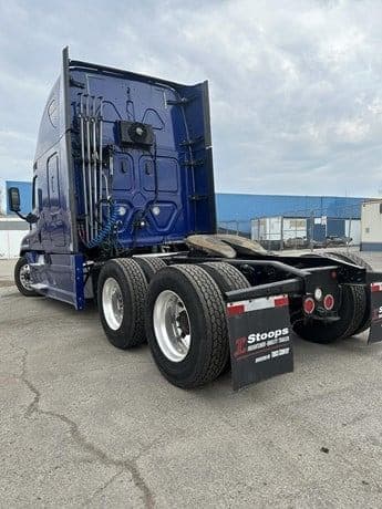 2018 Freightliner Cascadia image 6