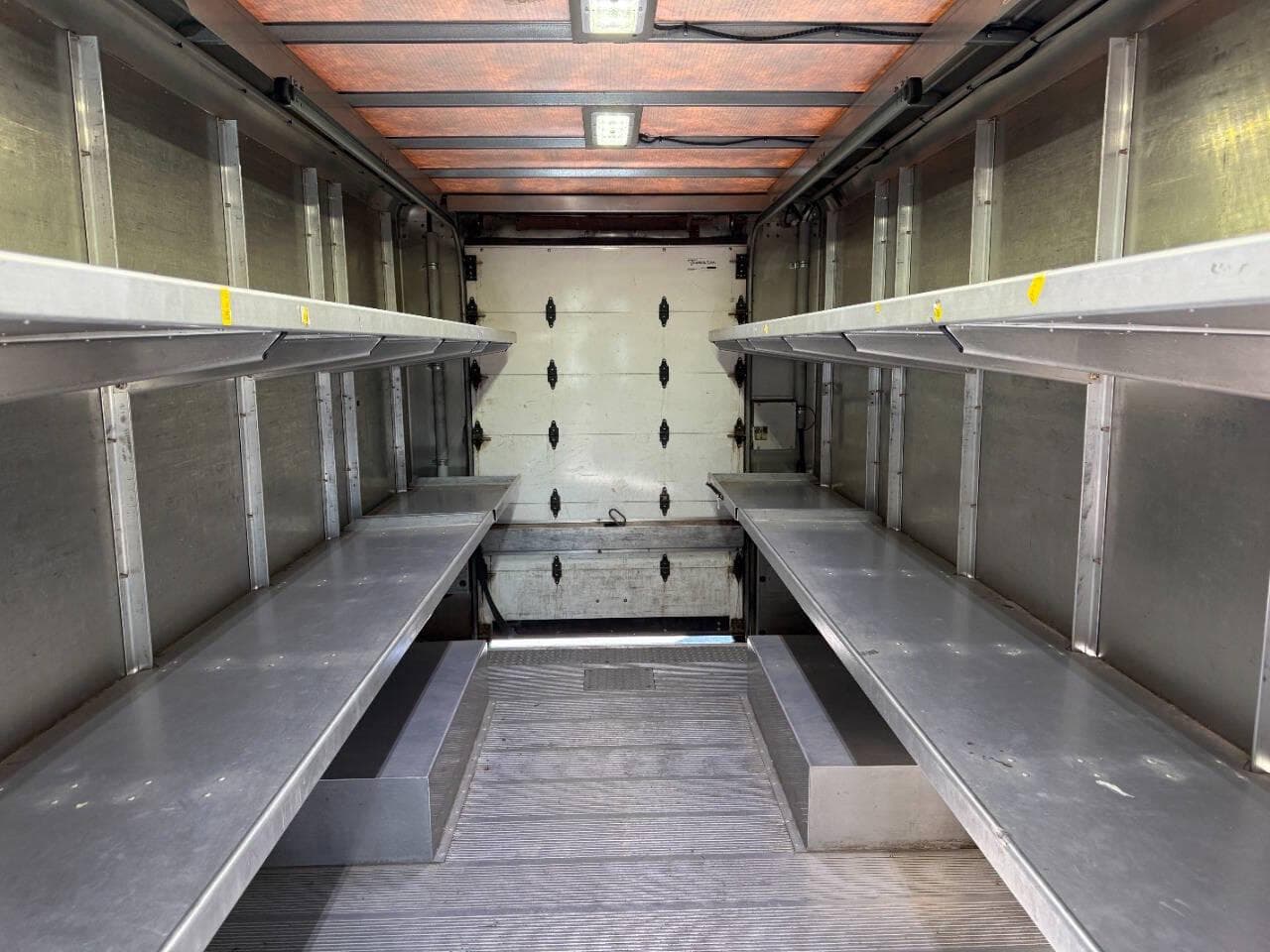 2021 Freightliner MT45 image 8