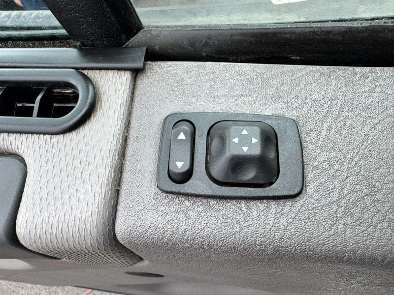 2019 Freightliner M2 106 image 22