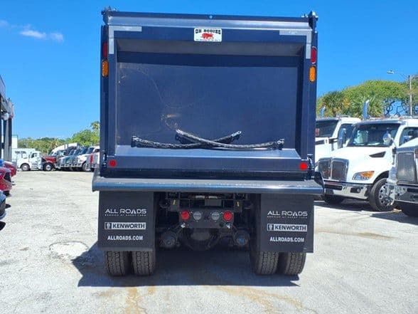 2025 Kenworth T880 image 7