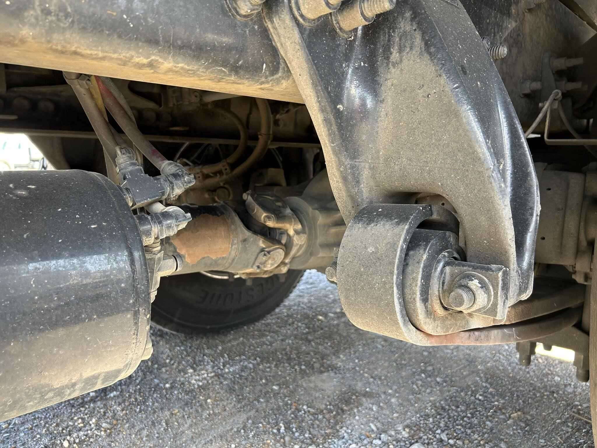 2019 Freightliner M2 image 4