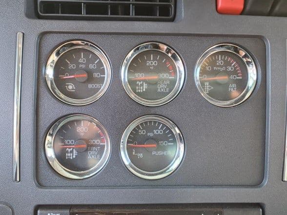 2025 Kenworth T880 image 23