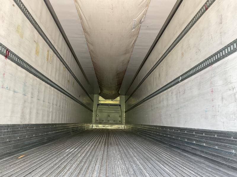 2016 Utility 3000R image 3