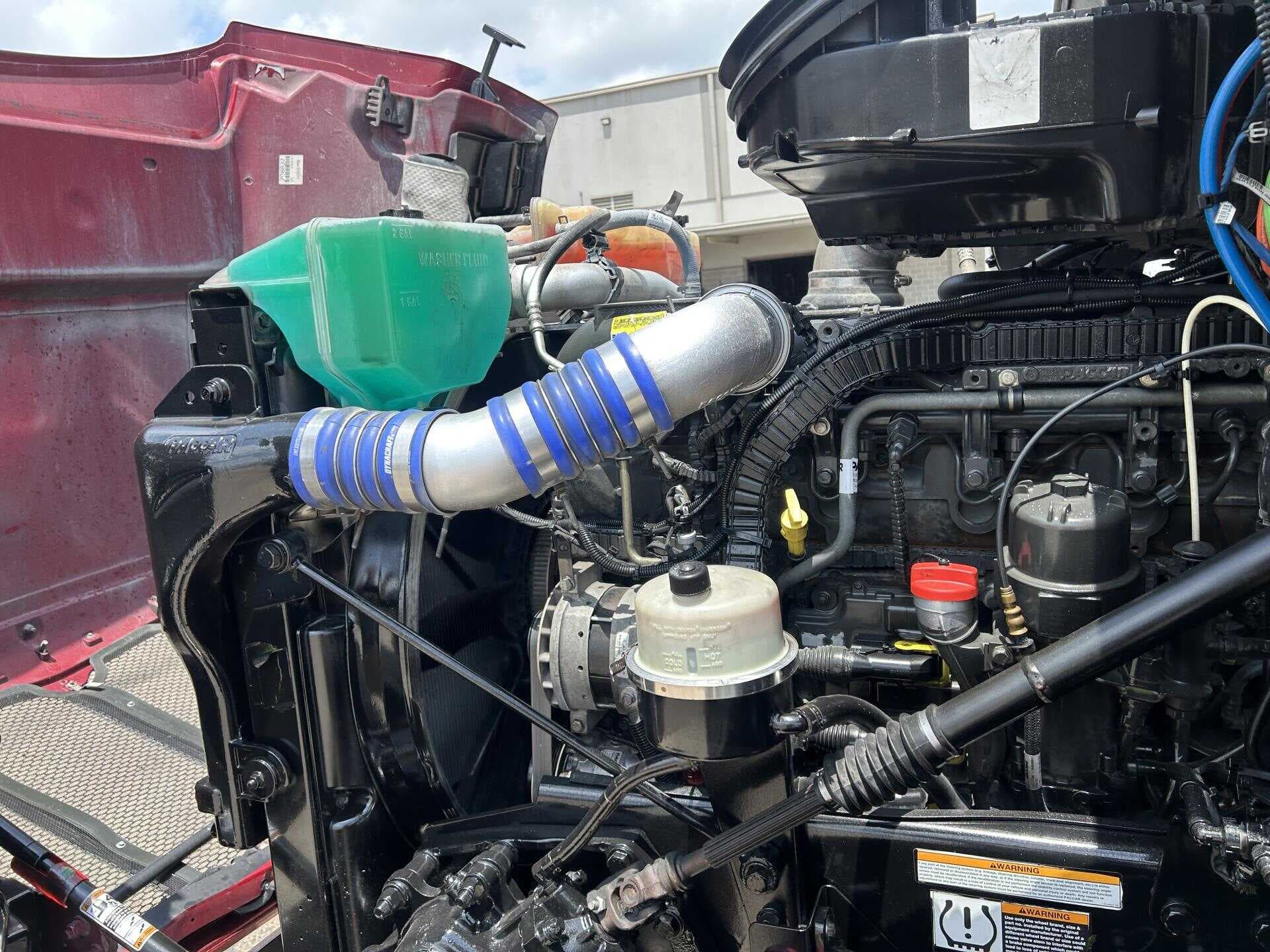 Used 2020 PETERBILT 579 Conventional - Sleeper Truck in Houston, TX image 18