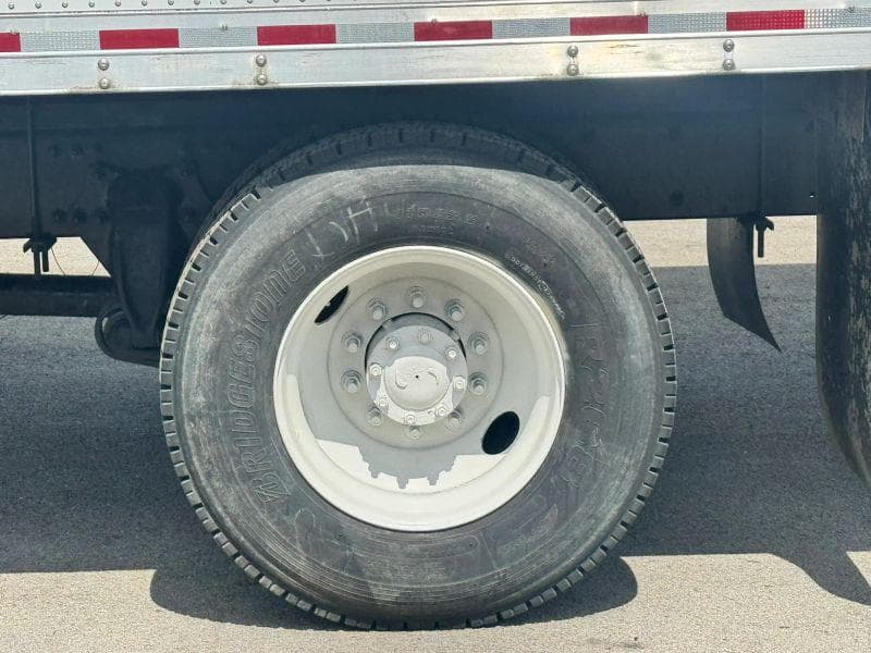 2017 Freightliner M2 106 image 12