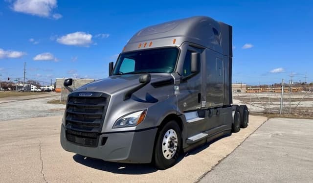2021 Freightliner Cascadia 126