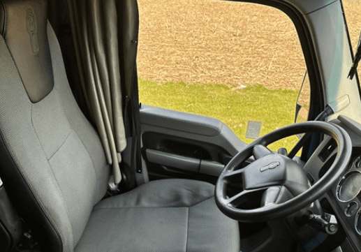2020 Kenworth T680 image 6