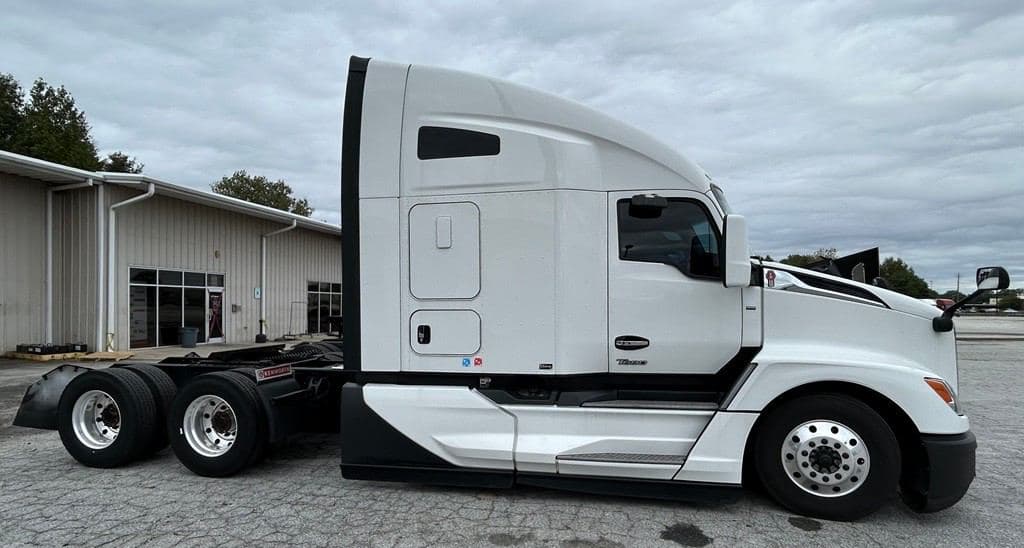 2024 Kenworth T680 STK#611872 image 3