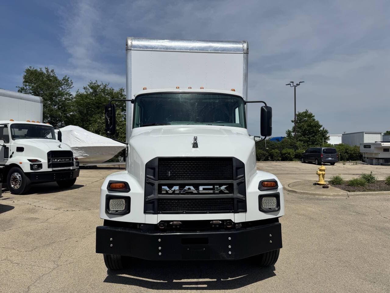 2023 Mack MD6 image 2