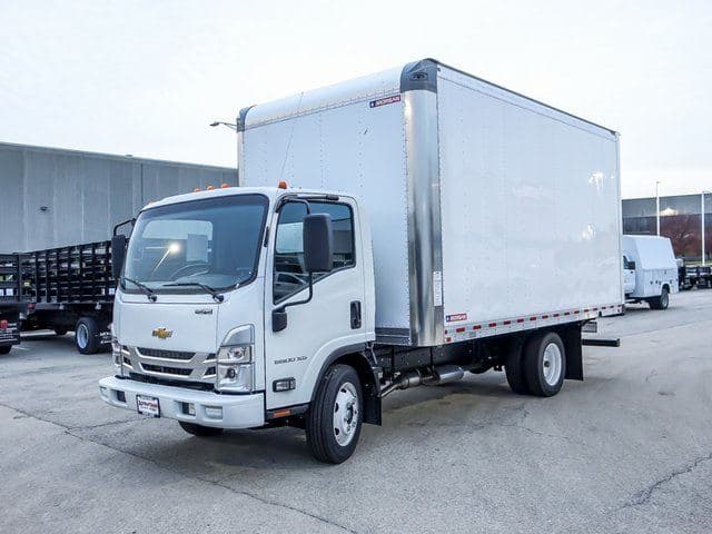 2025 Chevrolet 5500 XG LCF Gas Work Truck 16'x102"x97" Box image 7