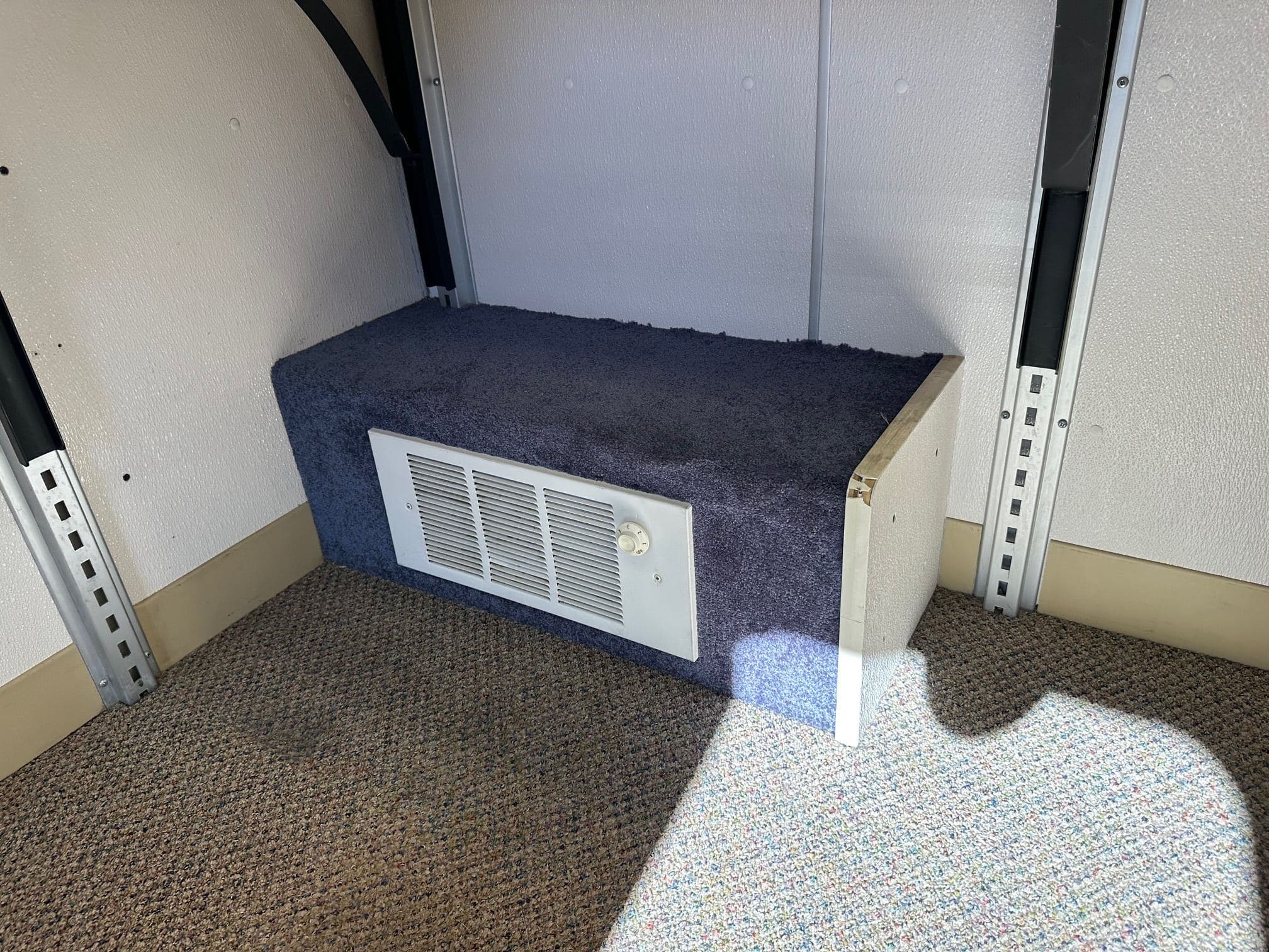 2002 WORKHORSE Step Van with Handicap Lift image 18