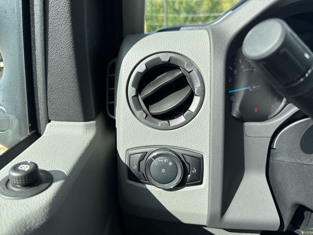 2026 Ford E-350SD Base Box Van image 24