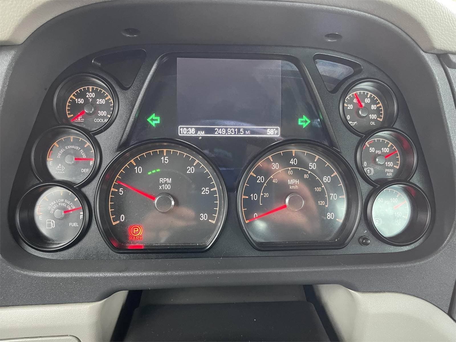 2019 Peterbilt 579 image 15