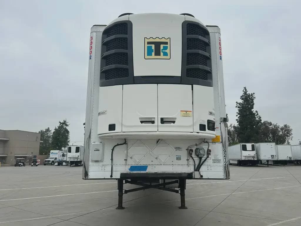 2019 Utility 3000R image 3