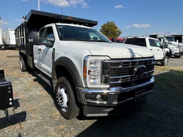2024 Ford F550 image 2