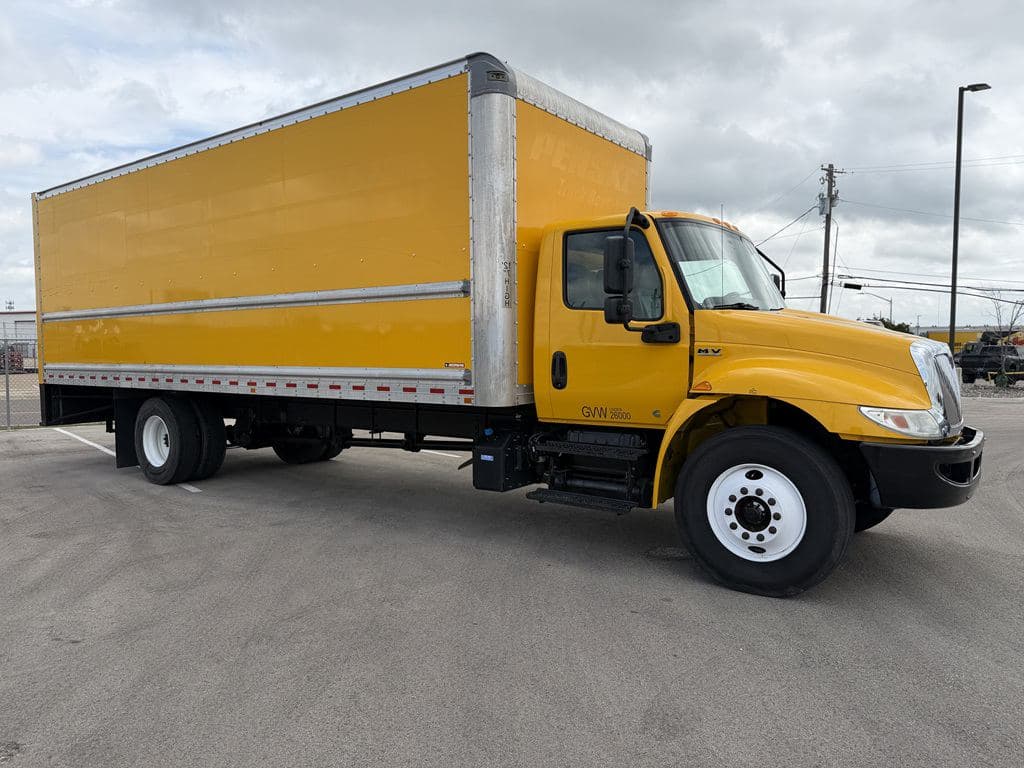 Used 2021 INTERNATIONAL MV607 image 1