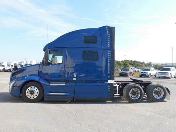 2021 Volvo VNL64T860 image 3