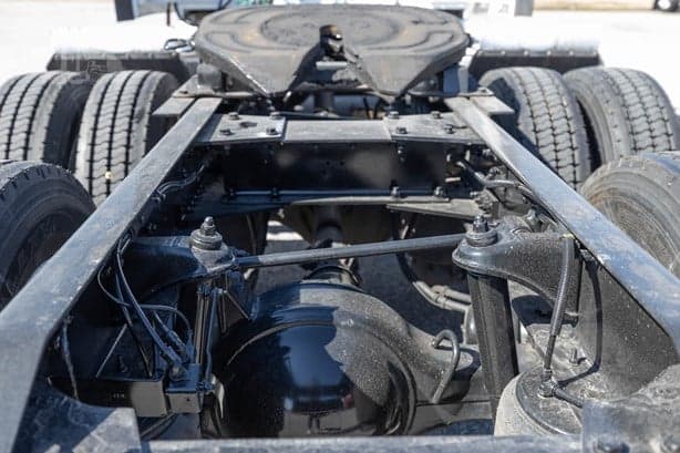 2021 Kenworth T680 image 8