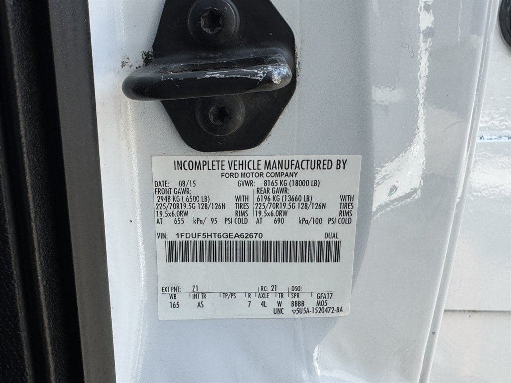 2016 Ford F550 image 66