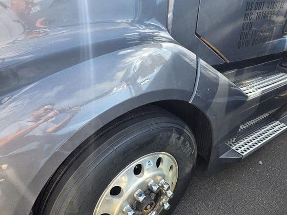 2020 Volvo VNL64T760 image 4