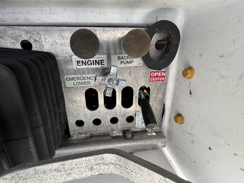 2017 RAM 5500 image 29