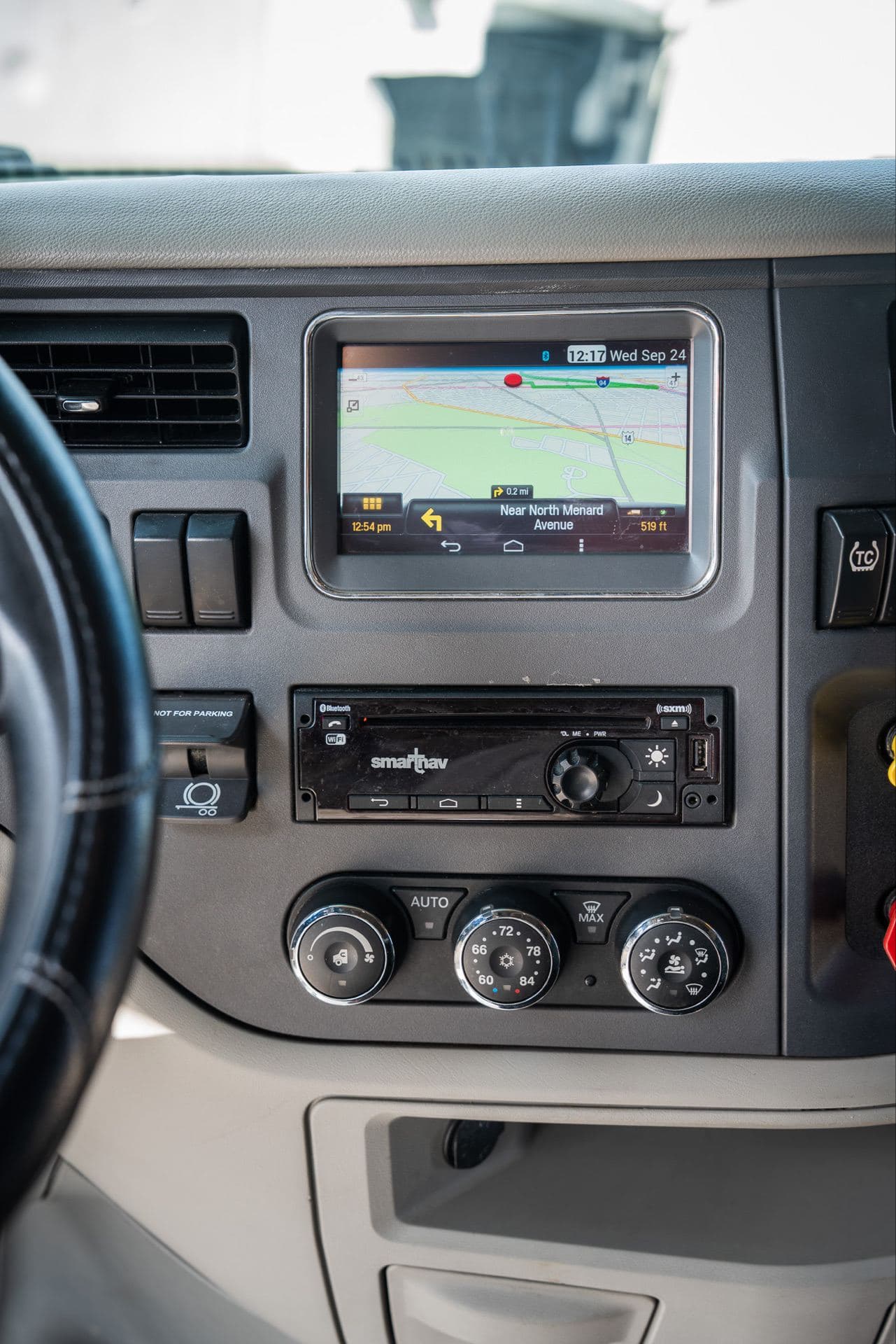 2020 Peterbilt 579 image 11