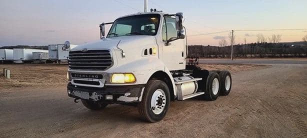 2006 STERLING AT9500 image 2