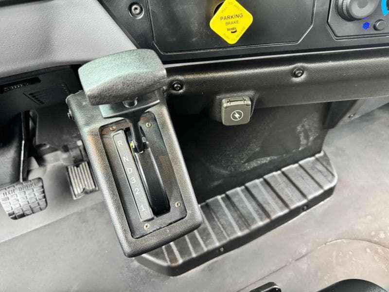 2021 Mack AN64T image 30