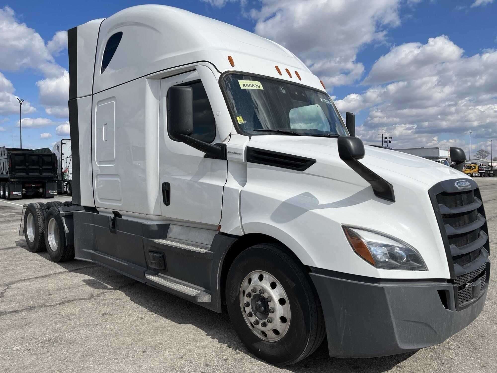 2023 Freightliner Cascadia 126 image 5