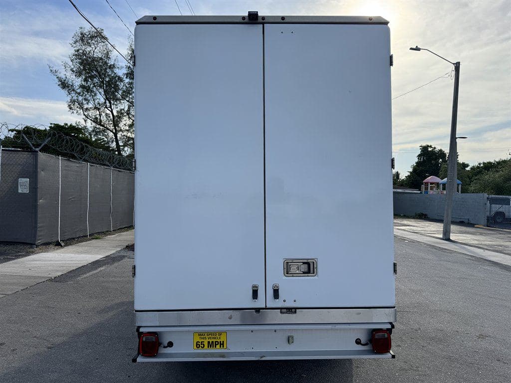 2023 Ford Transit T-350 image 11