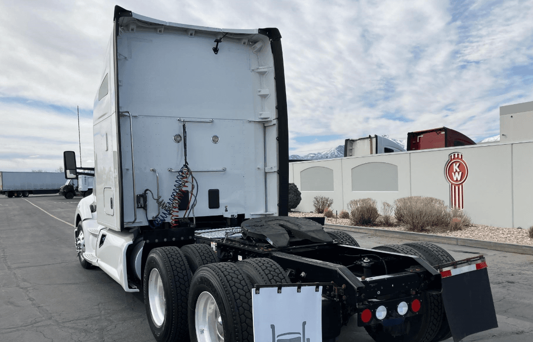 2020 Kenworth T680 image 6