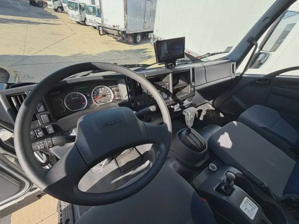 Used 2024 ISUZU Cabover Truck - COE, Contractor Truck, Box Truck - Straight Truck - FTR For Sale image 9