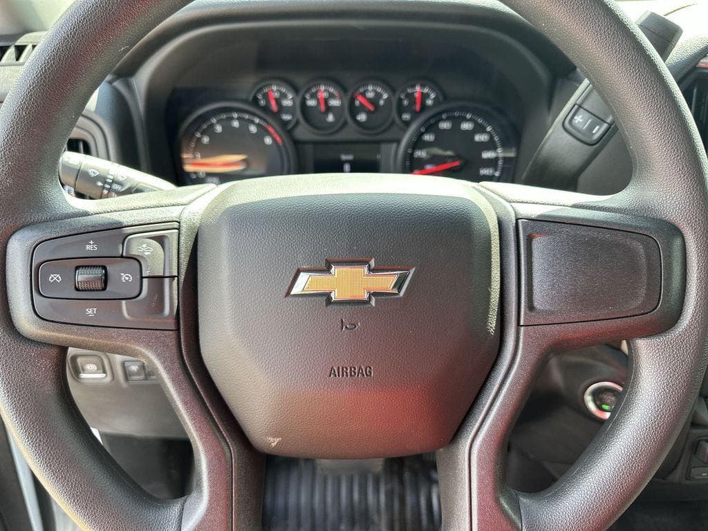 2024 Chevrolet Silverado 3500 Crew Cab RWD Service Truck image 6