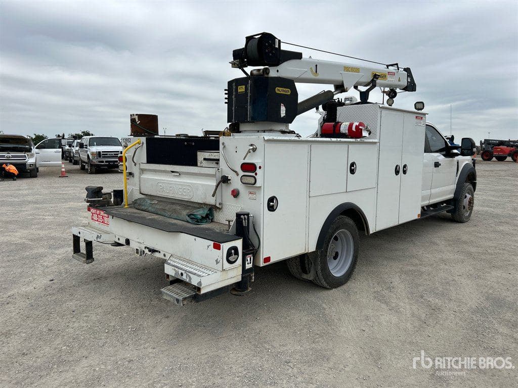 2018 Ford F550sd image 6