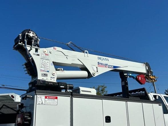 2025 Ford 4143D image 11