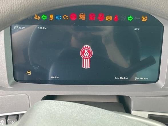 2026 Kenworth T880 image 28