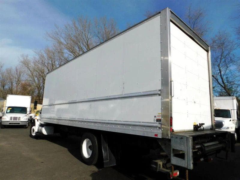 2018 International 4300 image 3