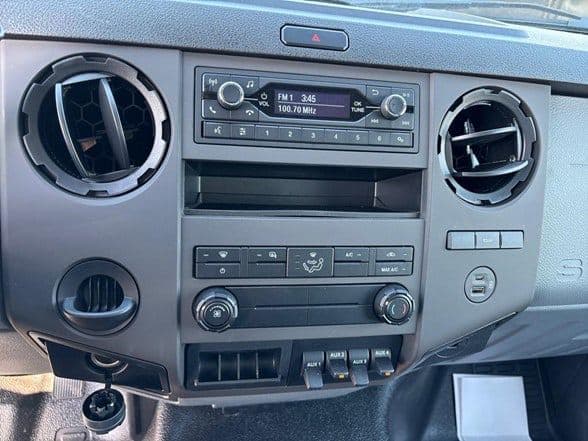 2025 Ford F650 SD image 13