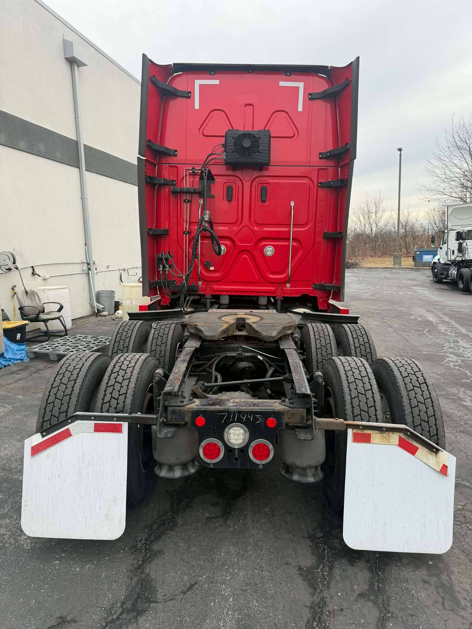 2022 Freightliner Cascadia image 5