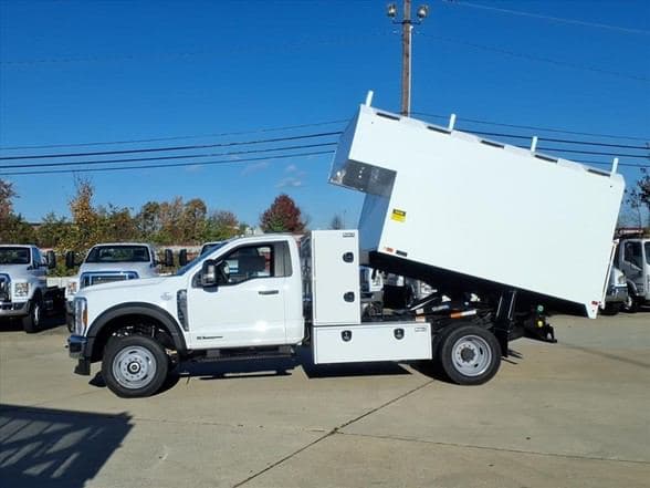 2026 Ford F550 SD XL image 4