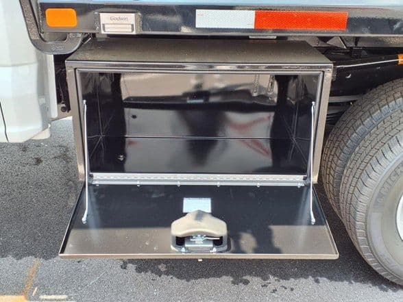 2025 Ford F350 image 9