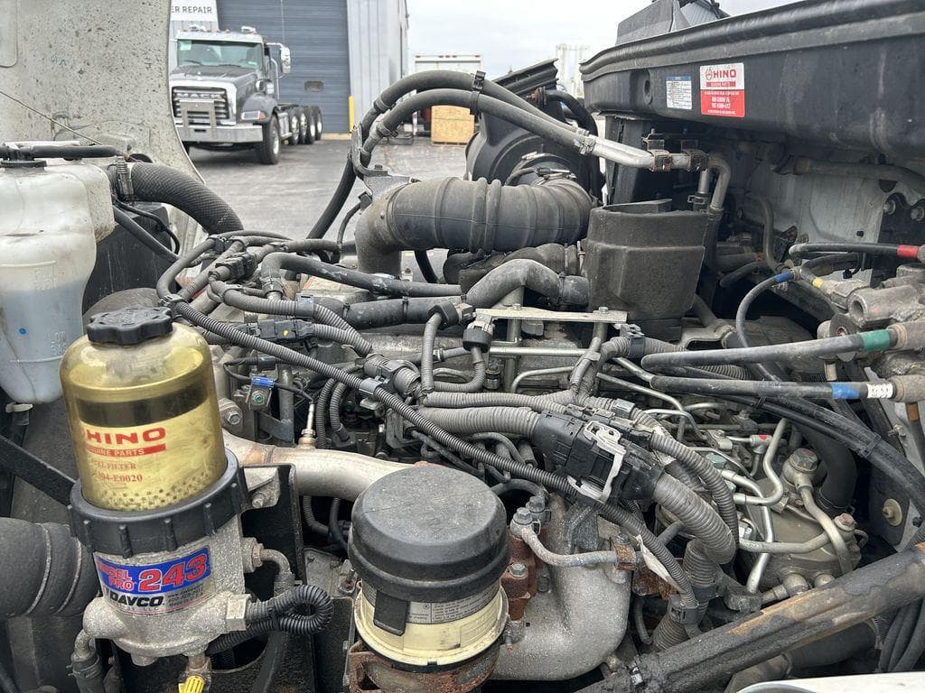 2020 Hino Conventional Type Truck image 12