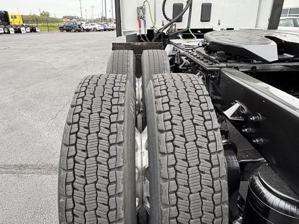 2019 Kenworth T680 image 5