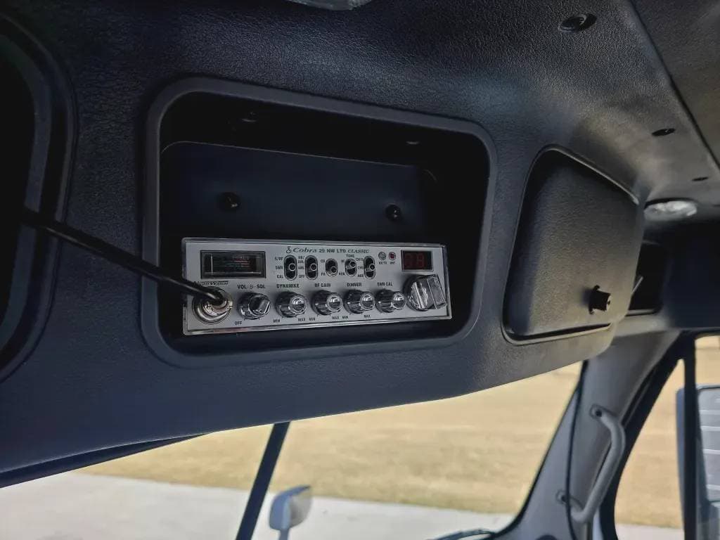 2018 Freightliner Cascadia 113 image 18