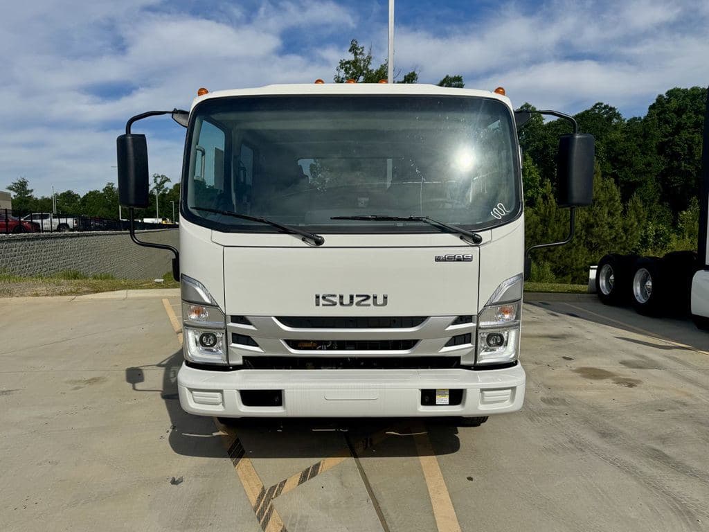 New 2027 ISUZU NPR-HD image 6